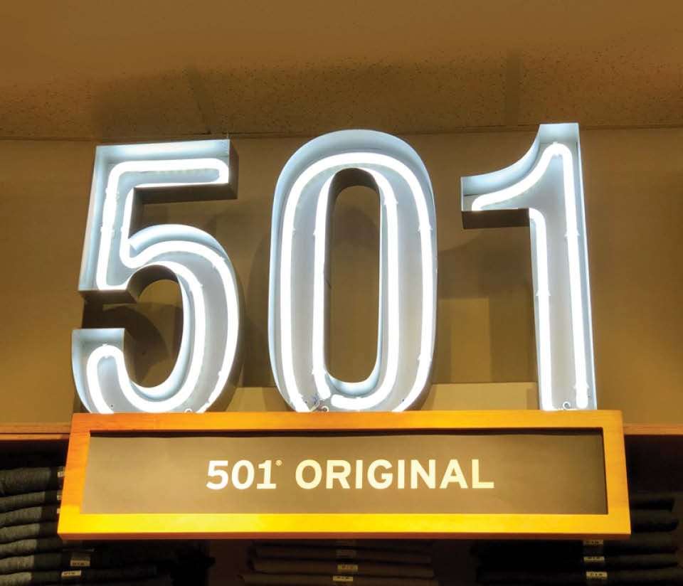 3D številke z vidnim neonom v notranjosti